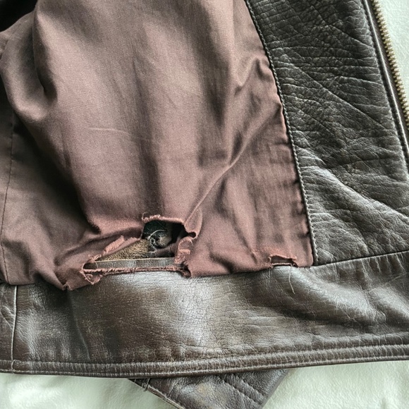 Filson leather jacket, medium - Picture 8 of 10